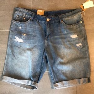 NWT H&M Denim boyfriend shorts